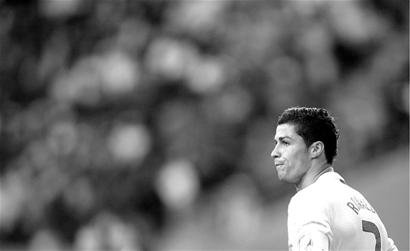 戈麦斯：儿子喜欢皮尔洛，我说光脚法好没用也要学习加图索（戈麦斯：儿子迷皮尔洛，我告诉他光有脚法不够，还得向加图索学习）