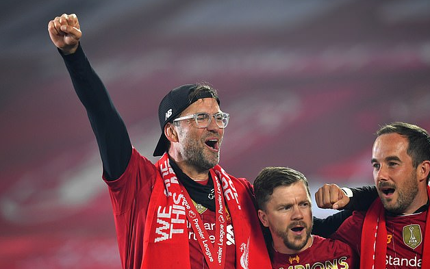 莫斯克拉：人们梦想赢得欧冠是正常的，但现在是11月赛季还长（莫斯克拉：渴望欧冠夺冠很正常，但现在才11月，赛季仍很漫长）