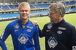 德泽尔比：格林伍德有待提升，球队要保持90分钟的高效表现