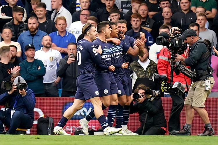 CBA赛场技术统计：广东队三分命中率领先,（CBA数据榜：广东队三分命中率居首）