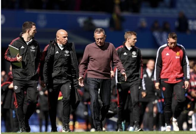 萨索洛vs佛罗伦萨：马蒂奇、皮纳蒙蒂首发，德赫亚、莫伊塞-基恩出战（萨索洛战佛罗伦萨：马蒂奇、皮纳蒙蒂先发，德赫亚与莫伊塞·基恩出场）