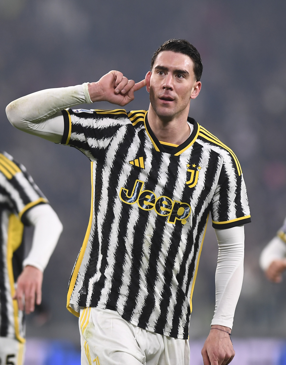 每体：拉菲尼亚已是巴萨非卖品，他的目标是赢得欧冠和世界杯（每体：巴萨将拉菲尼亚列为非卖品，球员剑指欧冠与世界杯桂冠）