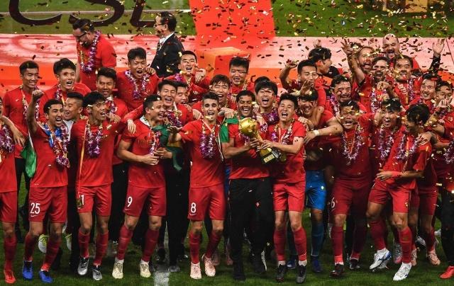 莫雷托：森林想先租后买签道路，尤文更希望永久转会（莫雷托：诺丁汉森林倾向先租后买，尤文更希望直接永久转会）