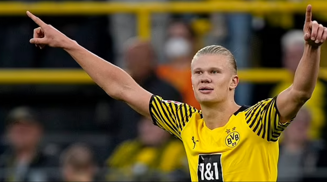 德媒：诺伊尔因为肠胃炎缺席了拜仁本周的训练（德媒：肠胃炎致诺伊尔无缘拜仁本周训练）