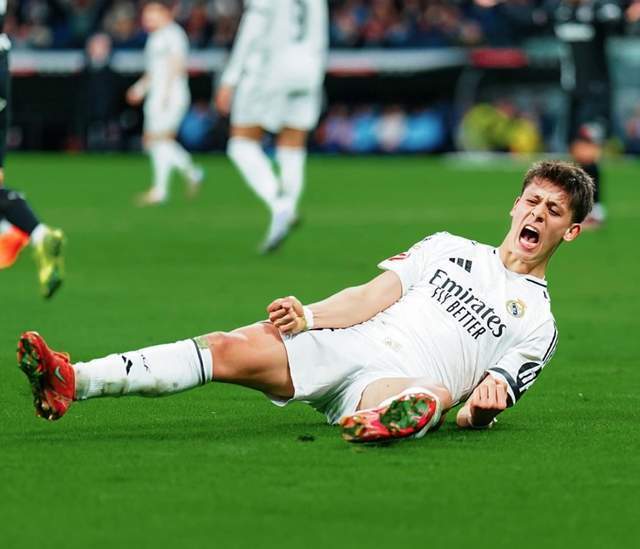 曼城斯特林关键进球锁定三分（斯特林致胜一击助曼城全取三分）