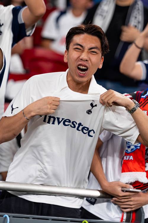 拜仁官方：2026年传奇杯将于明年1月18日举行，拉姆任教练（拜仁官宣：2026传奇杯明年1月18日开赛，拉姆担任主帅）